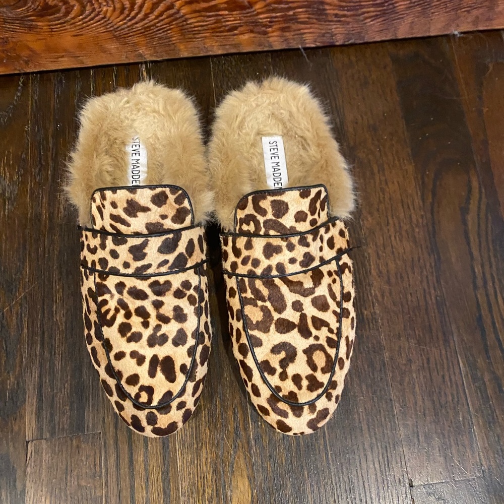 Starve Madden New Cheetah slides with fur.